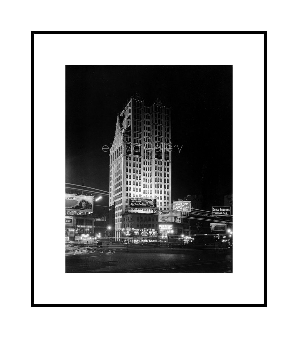 The Circle Building, Night Shot