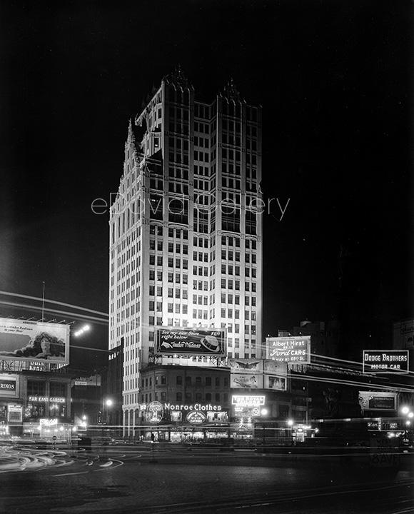 The Circle Building, Night Shot