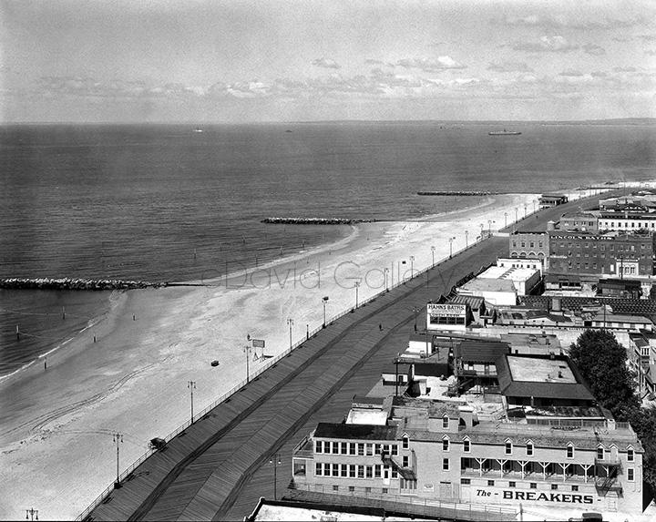 Coney Island Beach, Boardwalk, and Bathhouses – 1920s
